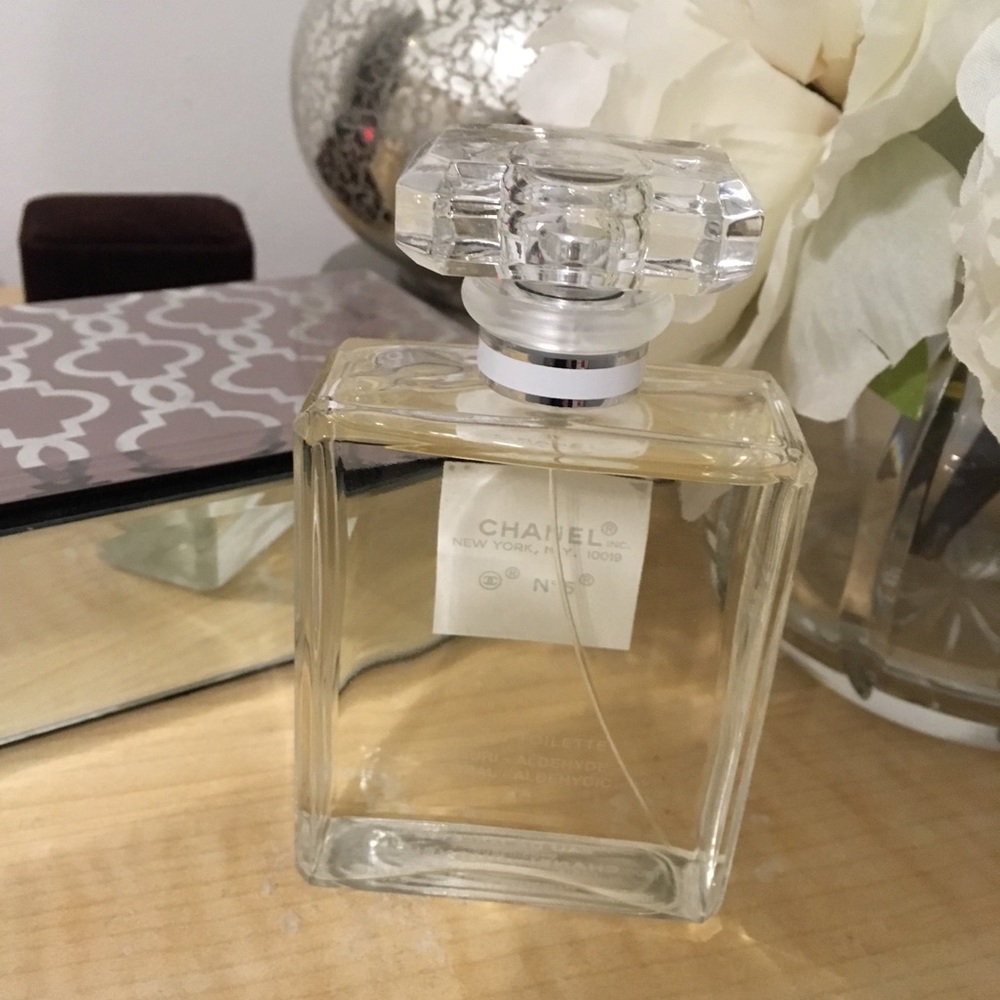 CHANEL no 5 L’eau 3.4oz - Picture 2 of 3